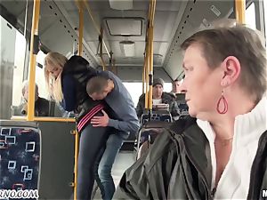 Public fuck-a-thon on the bus on the way to college