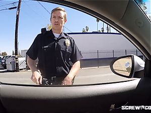 CAUGHT! black nymph gets busted deep-throating off a cop